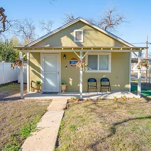 Guest house Stunning Cozy Downtown San Antonio