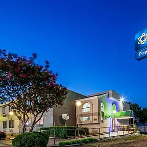 Hotel Travelodge By Wyndham Downtown Northeast San Antonio