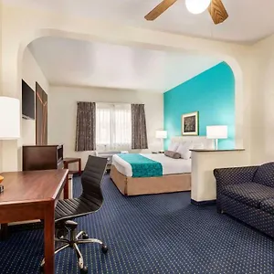 Howard Johnson By Wyndham & サンアントニオ